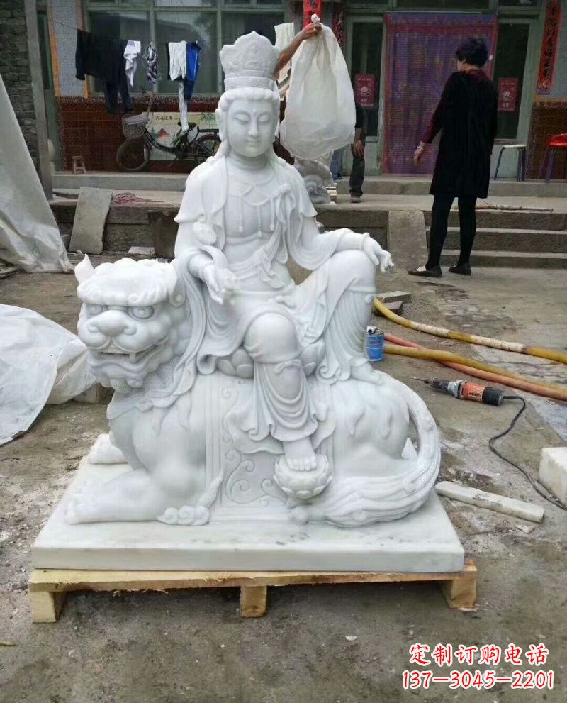 南通高端汉白玉文殊菩萨狮子雕塑