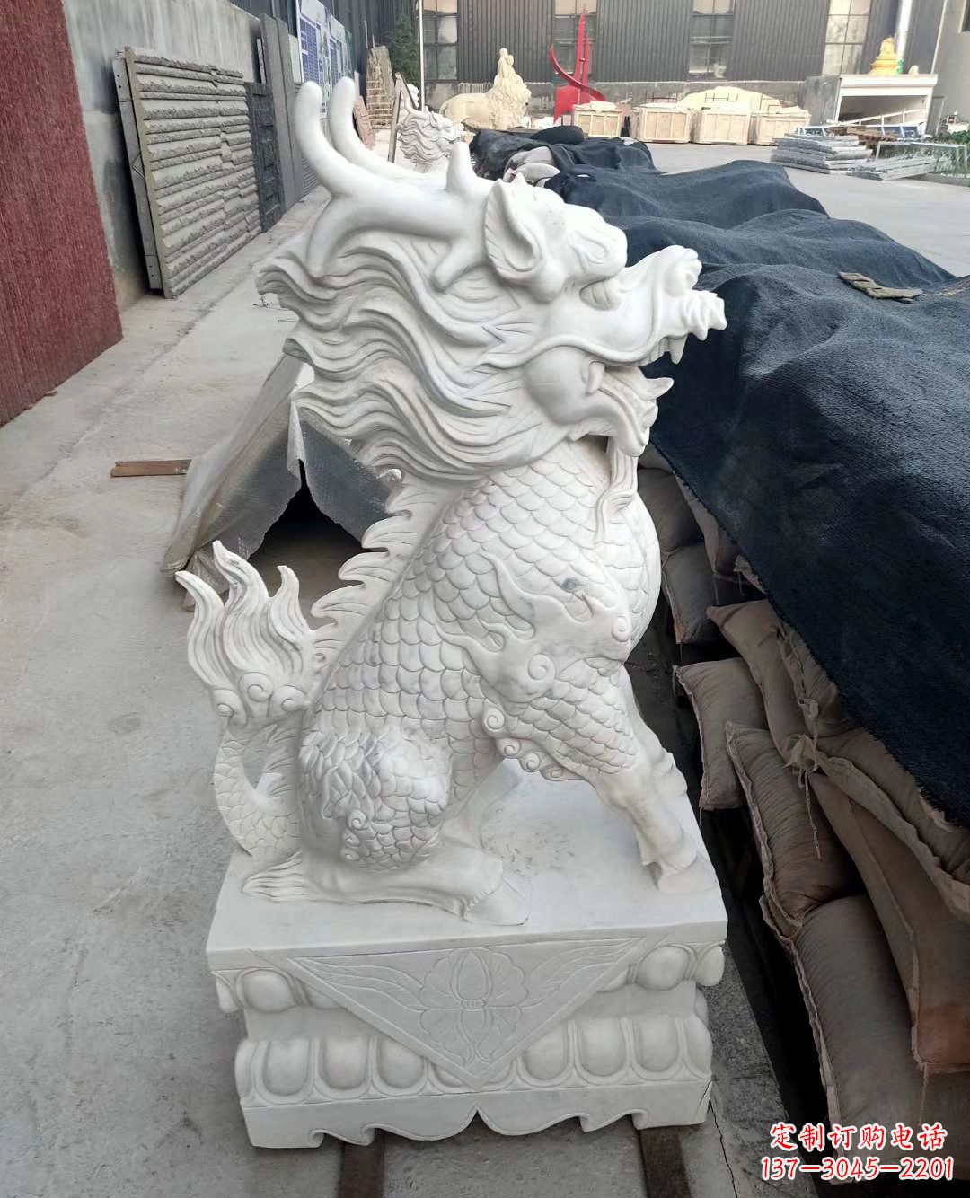 南通高雅古朴的汉白玉麒麟雕塑