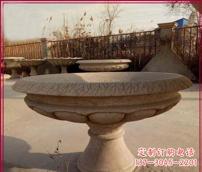 南通黄锈石花盆雕塑,让花园更加美丽