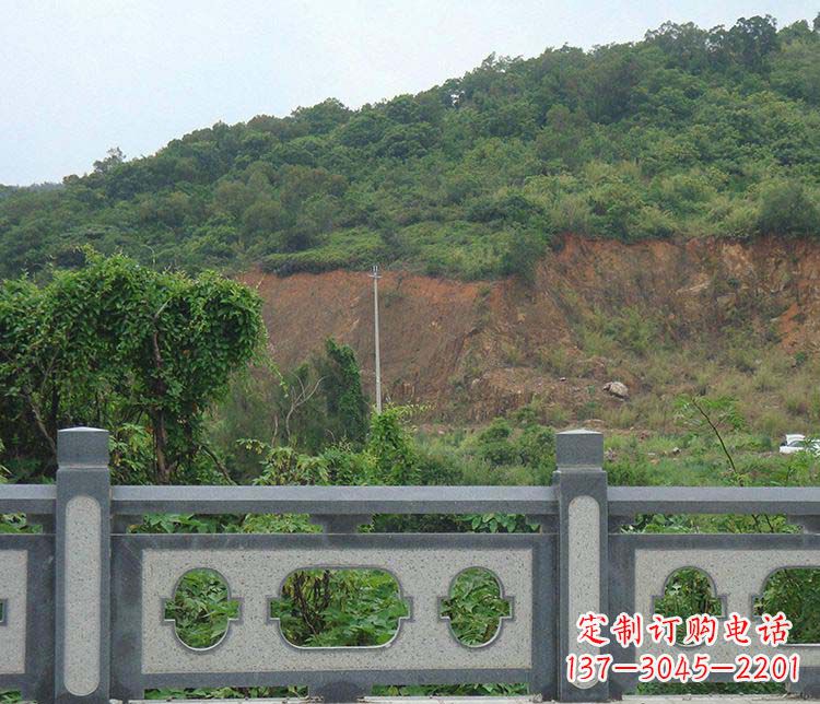 南通景区仿古栏板石雕:展现华丽古典风格的雕塑艺术