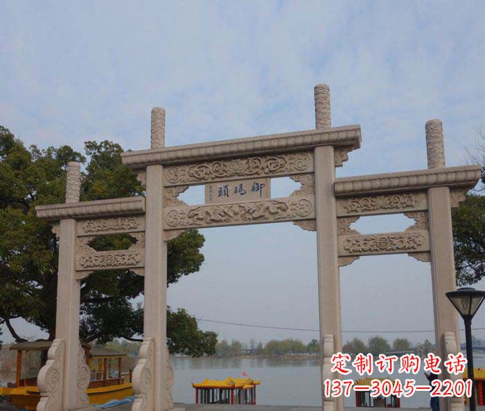 南通景区三门古典牌坊石雕