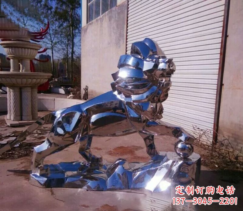 南通中领雕塑推出的不锈钢狮子雕塑,极具艺术价…