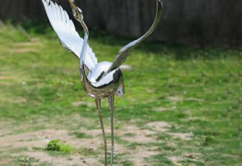 南通高端定制丹顶鹤展翅不锈钢雕塑