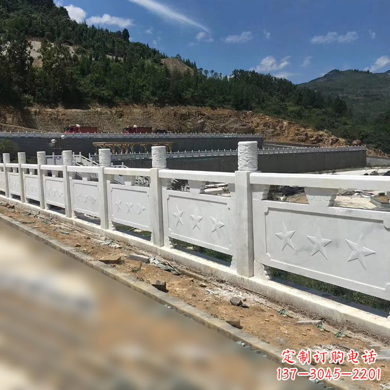 南通青石路桥栏板护栏雕塑：艺术精美，安全可靠