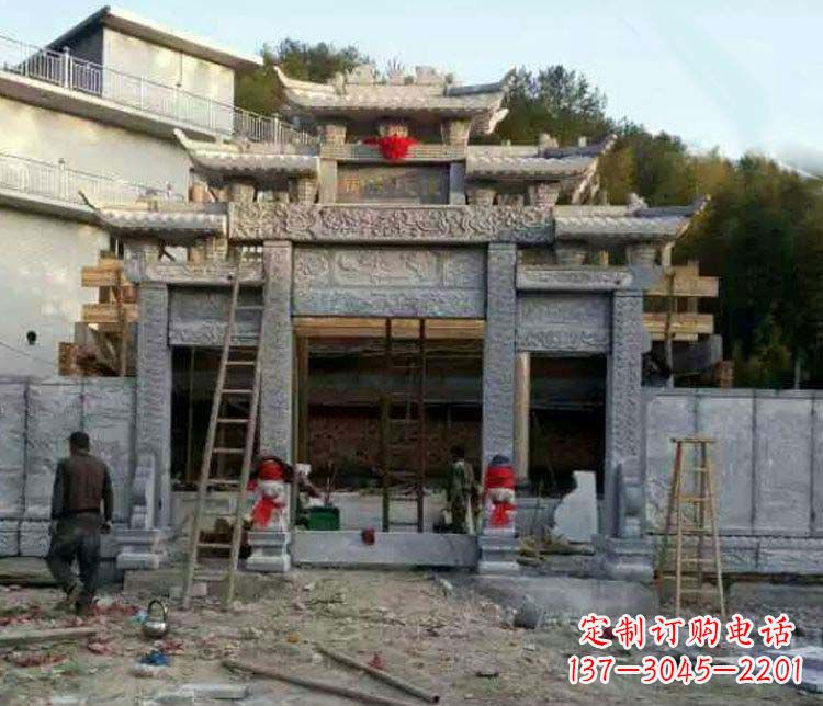 南通三门仿古石雕牌坊打造质感升级的精致建筑