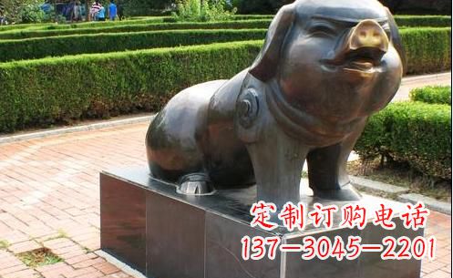 南通古典中国十二生肖猪铜雕塑
