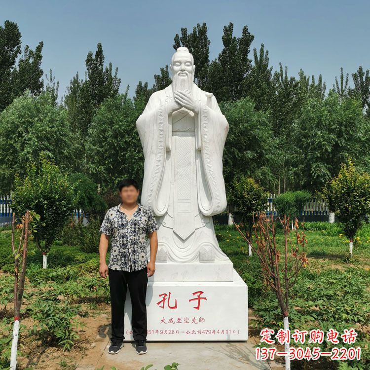 南通寺庙孔子雕像