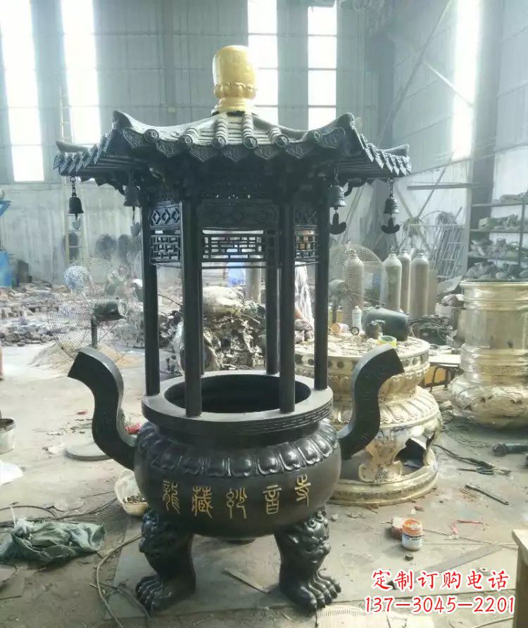 南通寺庙圆香炉铜雕 (2)