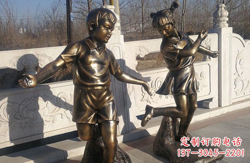 南通踢毽子的儿童铜雕 (2)