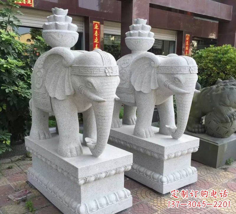 南通驮元宝的大象石雕