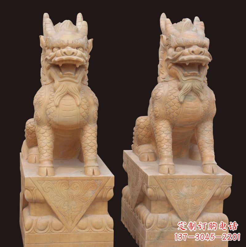 南通晚霞红门口坐式麒麟石雕