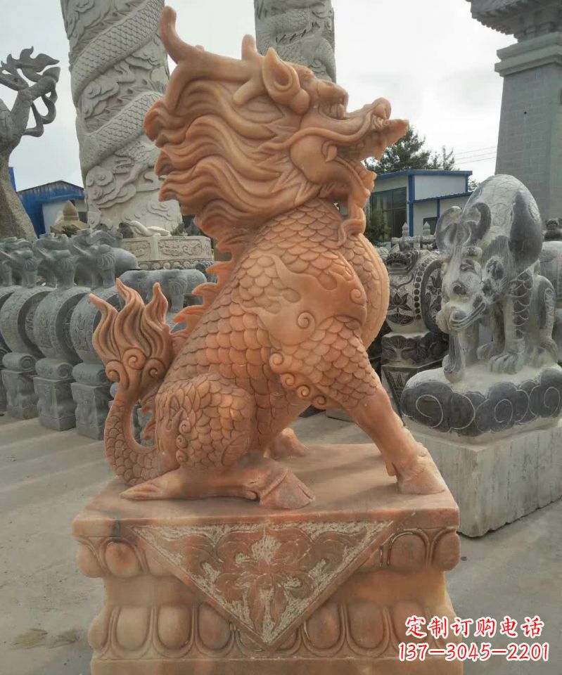南通晚霞红麒麟雕塑1
