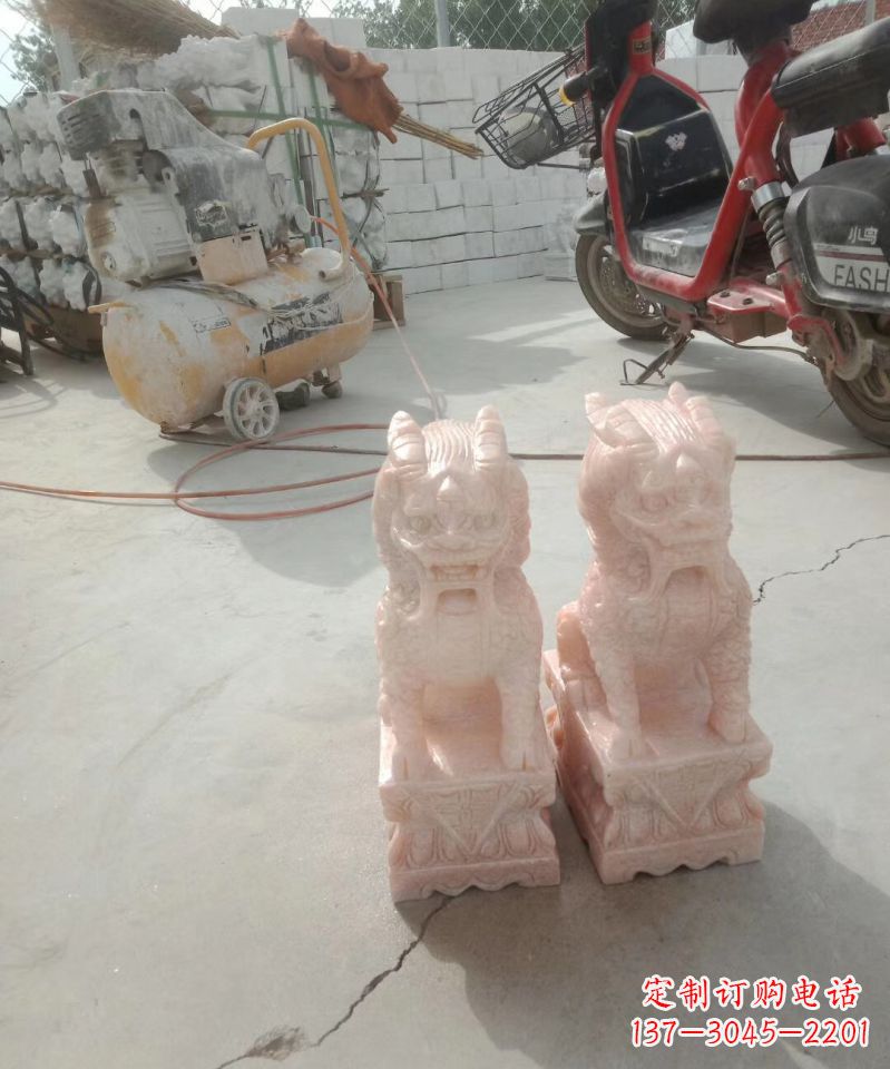 南通晚霞红神兽麒麟动物雕塑