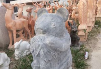 南通青石熊猫雕塑，传承古典文化