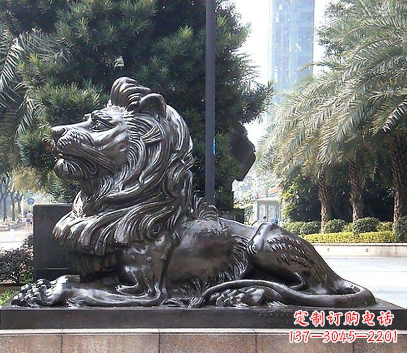 南通卧着的西洋狮看门狮子铜雕