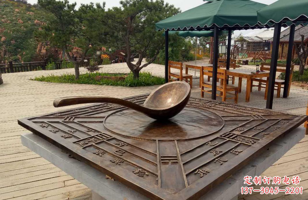 南通校园古代司南铜雕