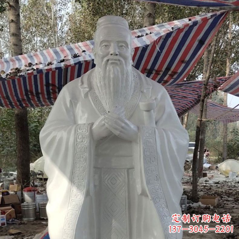 南通校园孔子雕像