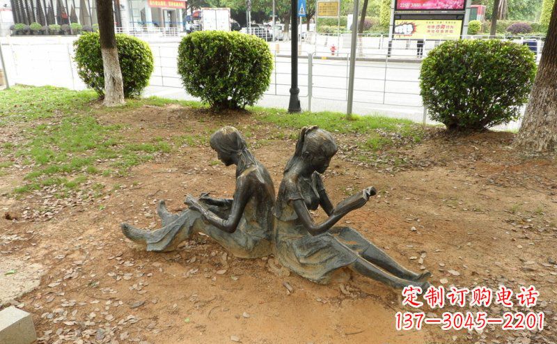 南通校园坐着看书的女孩人物铜雕