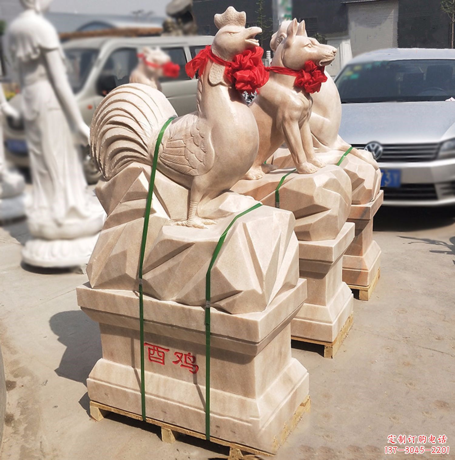 南通酉鸡-晚霞红12生肖石雕