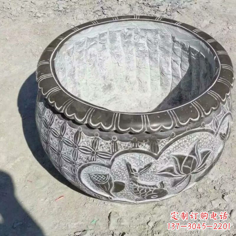 南通园林莲花鱼纹石雕水缸