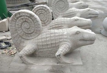 南通园林水池水景鳄鱼砂岩喷水雕塑