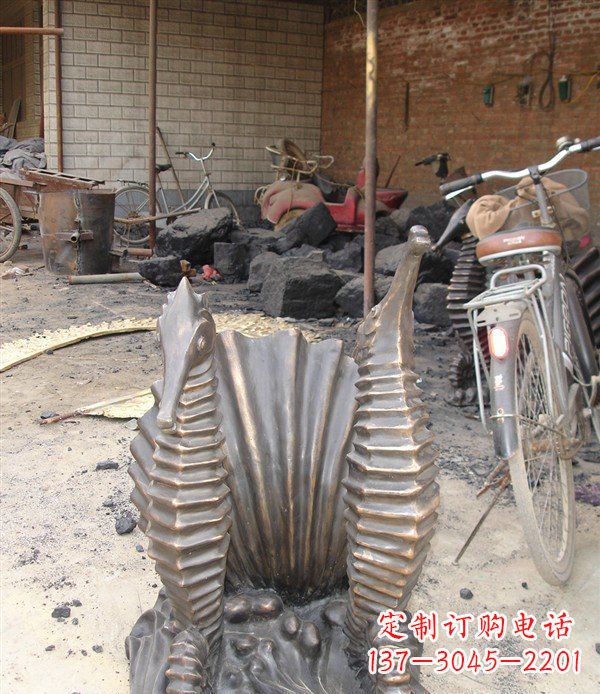南通铸铜海马小区动物铜雕