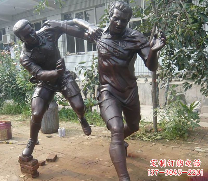 南通足球运动公园人物铜雕