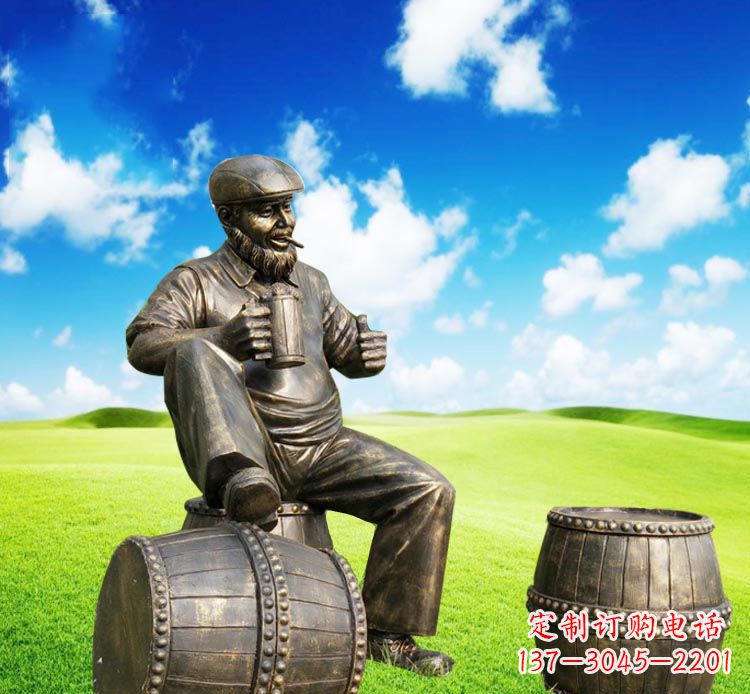 南通坐酒桶喝啤酒的西方人物铜雕